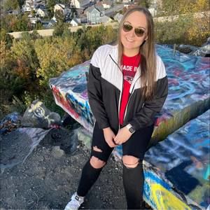 Meet your Posher, Angelina